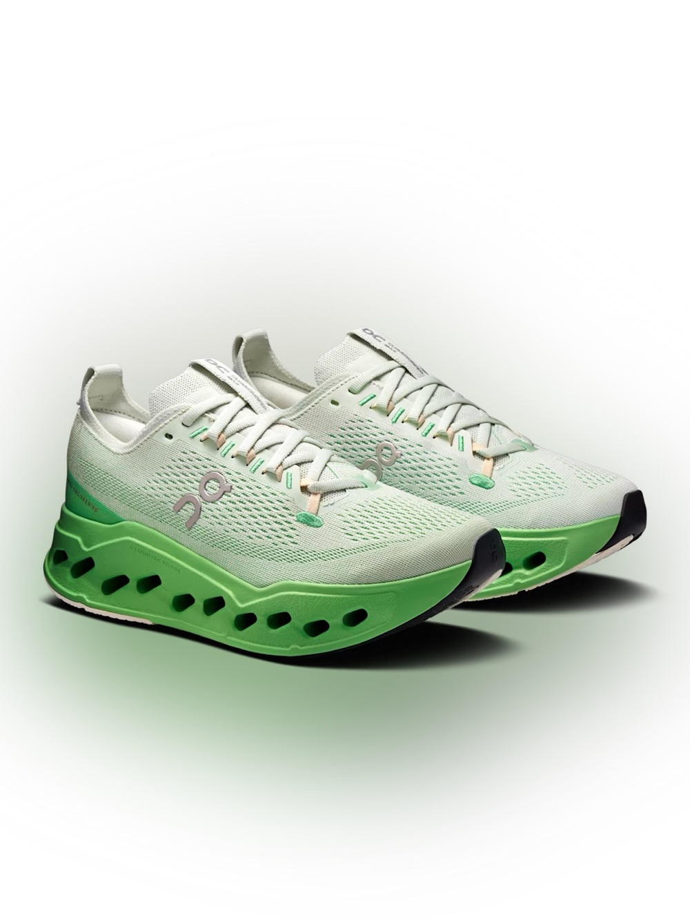 On Running Cloudsurfer Max Mineral | Honeydew
Women’s size 7